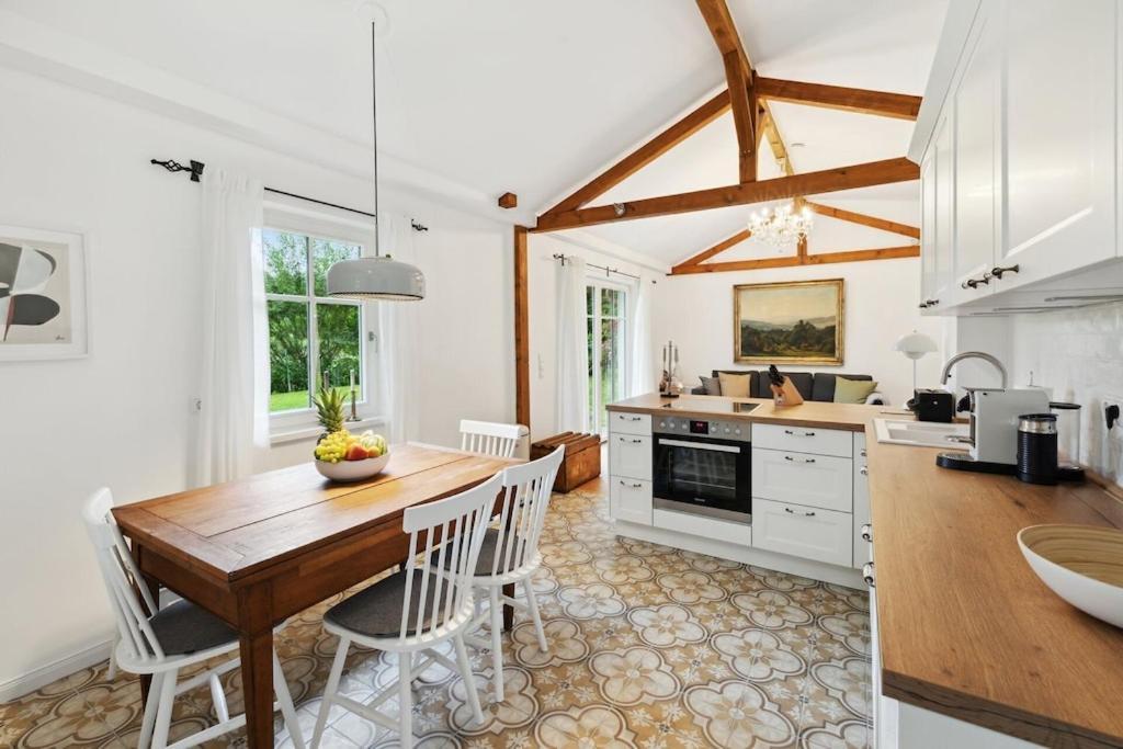 Idylisches Cottage Mit Reh ヴェルトゼー エクステリア 写真